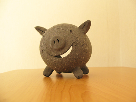 陶芸家　平野さんの作る　豚のオブジェ